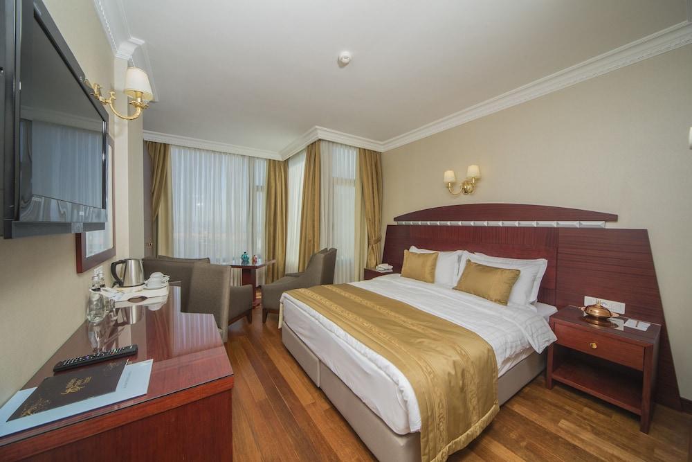 Готель Nova Plaza Orion 4*